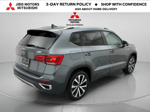 More photos of 2024 Volkswagen Taos 1.5T SE at Jidd Motors Mitsubishi, IL