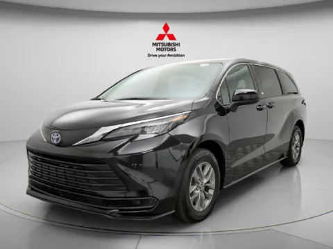 Photos of 2025 Toyota Sienna LE for sale in Des Plaines, IL at Jidd Motors Mitsubishi