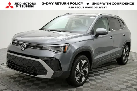Photos of 2025 Volkswagen Taos 1.5T SE for sale in Des Plaines, IL at Jidd Motors Mitsubishi