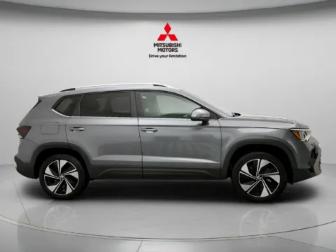More photos of 2025 Volkswagen Taos 1.5T SE at Jidd Motors Mitsubishi, IL