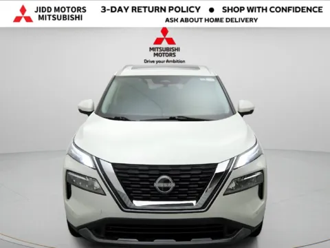 More photos of 2023 Nissan Rogue SL at Jidd Motors Mitsubishi, IL