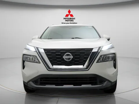 Another view of 2023 Nissan Rogue SL for sale in Des Plaines, IL at Jidd Motors Mitsubishi