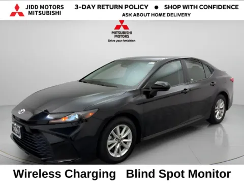 Black 2025 Toyota Camry LE for sale in Des Plaines, IL