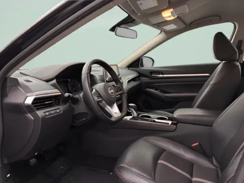 More photos of 2025 Nissan Altima 2.5 SR at Jidd Motors Mitsubishi, IL