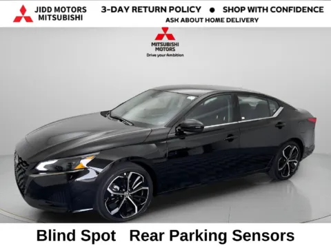 Black 2025 Nissan Altima 2.5 SR for sale in Des Plaines, IL