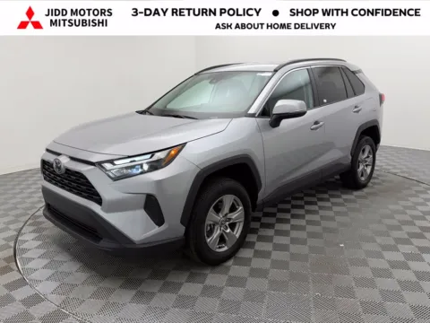 Silver 2025 Toyota RAV4 XLE for sale in Des Plaines, IL