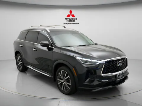 More photos of 2023 INFINITI QX60 Sensory at Jidd Motors Mitsubishi, IL