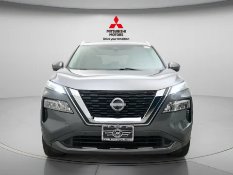 Another view of 2023 Nissan Rogue SL for sale in Des Plaines, IL at Jidd Motors Mitsubishi