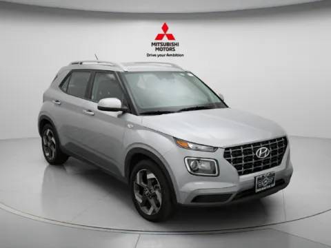 More photos of 2025 Hyundai Venue SEL at Jidd Motors Mitsubishi, IL