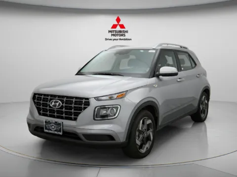 Photos of 2025 Hyundai Venue SEL for sale in Des Plaines, IL at Jidd Motors Mitsubishi