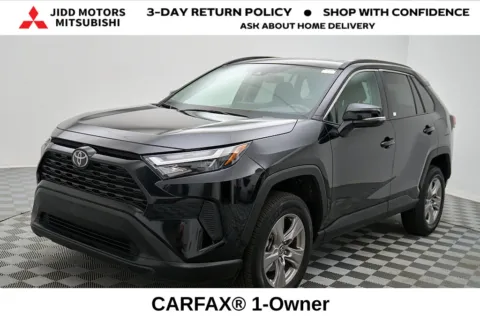 Black 2025 Toyota RAV4 XLE for sale in Des Plaines, IL