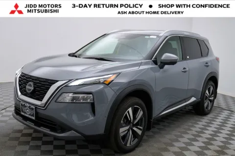 Gray 2023 Nissan Rogue SL for sale in Des Plaines, IL