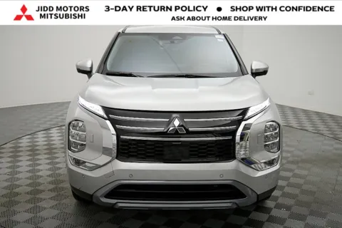 More photos of 2025 Mitsubishi Outlander SE at Jidd Motors Mitsubishi, IL