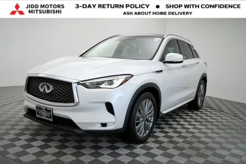 White 2023 INFINITI QX50 LUXE for sale in Des Plaines, IL