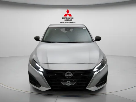 More photos of 2024 Nissan Altima 2.5 SV at Jidd Motors Mitsubishi, IL