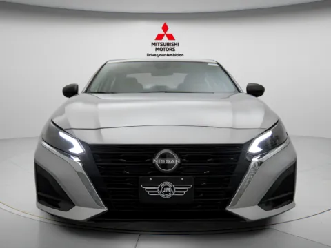 More photos of 2024 Nissan Altima 2.5 SV at Jidd Motors Mitsubishi, IL