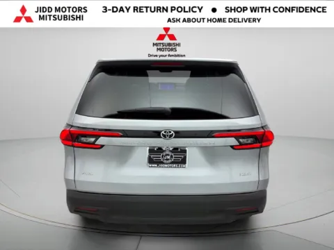 More photos of 2025 Toyota Grand Highlander XLE at Jidd Motors Mitsubishi, IL