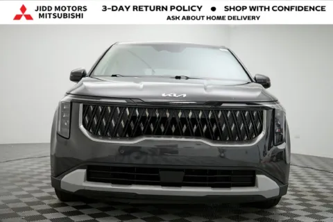 More photos of 2025 Kia Carnival LXS at Jidd Motors Mitsubishi, IL
