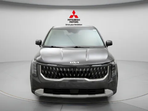 More photos of 2025 Kia Carnival LXS at Jidd Motors Mitsubishi, IL