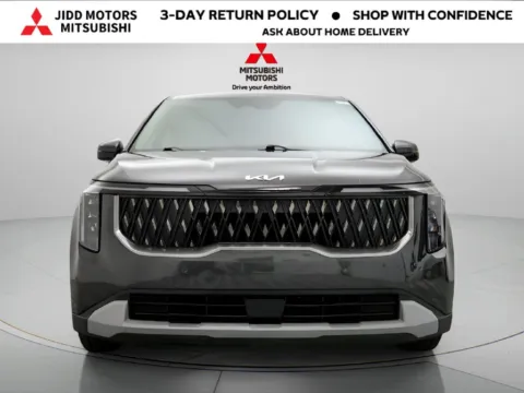 More photos of 2025 Kia Carnival LXS at Jidd Motors Mitsubishi, IL