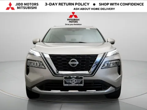 More photos of 2023 Nissan Rogue Platinum at Jidd Motors Mitsubishi, IL