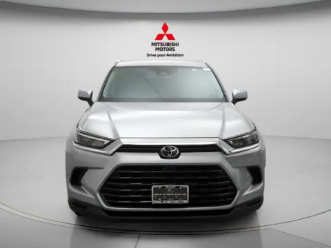 Another view of 2025 Toyota Grand Highlander XLE for sale in Des Plaines, IL at Jidd Motors Mitsubishi