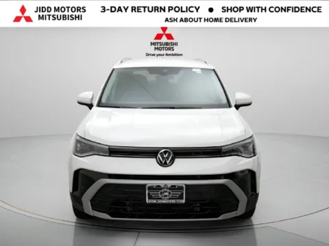 More photos of 2025 Volkswagen Taos 1.5T SE at Jidd Motors Mitsubishi, IL