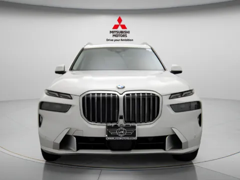 More photos of 2026 BMW X7 xDrive40i at Jidd Motors Mitsubishi, IL