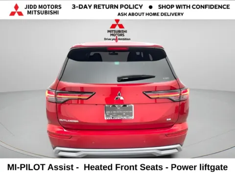 More photos of 2025 Mitsubishi Outlander SE at Jidd Motors Mitsubishi, IL