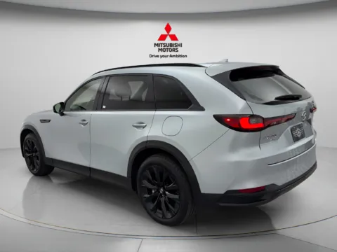 More photos of 2025 Mazda CX-90 3.3 Turbo Premium at Jidd Motors Mitsubishi, IL