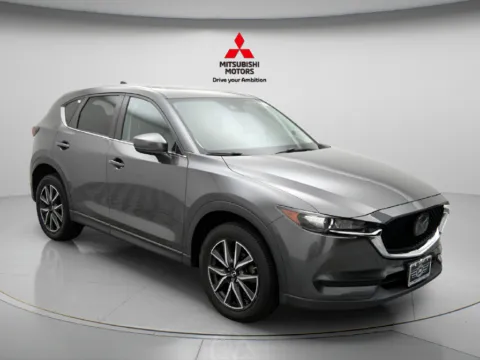 More photos of 2018 Mazda CX-5 Touring at Jidd Motors Mitsubishi, IL
