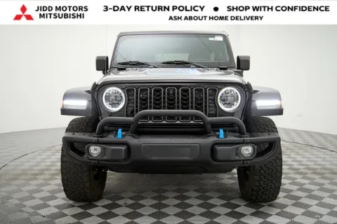 More photos of 2023 Jeep Wrangler Rubicon 20th Anniversary Edition 4xe at Jidd Motors Mitsubishi, IL
