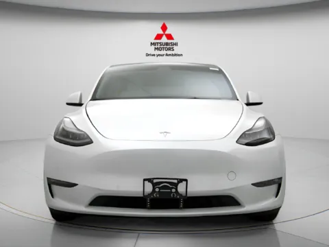 More photos of 2021 Tesla Model Y Performance at Jidd Motors Mitsubishi, IL