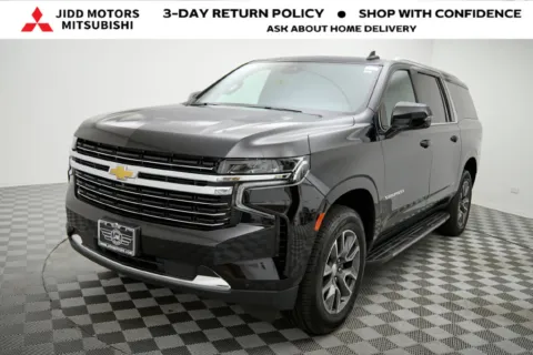 Black 2024 Chevrolet Suburban LT for sale in Des Plaines, IL