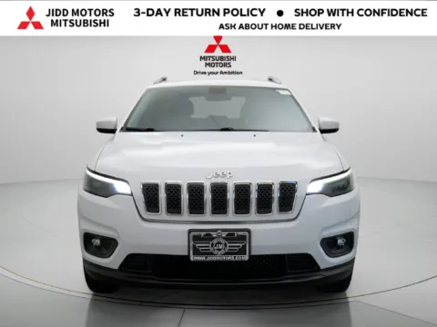 More photos of 2019 Jeep Cherokee Latitude Plus at Jidd Motors Mitsubishi, IL