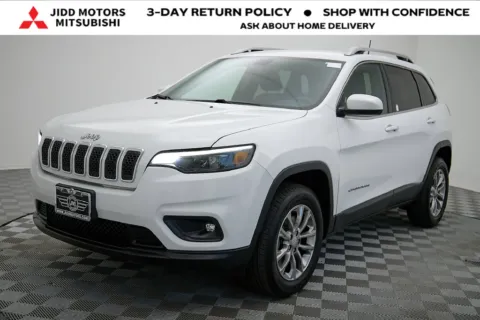 Photos of 2019 Jeep Cherokee Latitude Plus for sale in Des Plaines, IL at Jidd Motors Mitsubishi