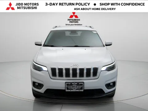 More photos of 2019 Jeep Cherokee Latitude Plus at Jidd Motors Mitsubishi, IL