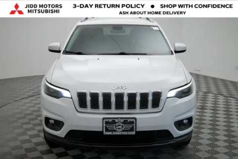 More photos of 2019 Jeep Cherokee Latitude Plus at Jidd Motors Mitsubishi, IL