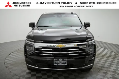 More photos of 2025 Chevrolet Suburban LT at Jidd Motors Mitsubishi, IL
