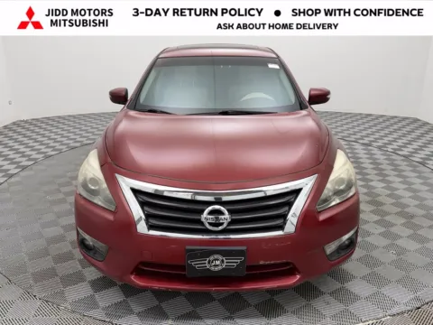 Photos of 2014 Nissan Altima 2.5 SL for sale in Des Plaines, IL at Jidd Motors Mitsubishi