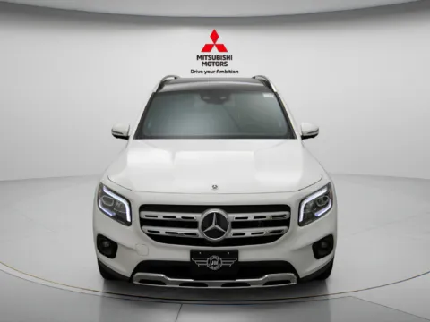 More photos of 2023 Mercedes-Benz GLB 250 at Jidd Motors Mitsubishi, IL