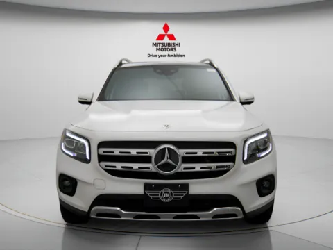 More photos of 2023 Mercedes-Benz GLB 250 at Jidd Motors Mitsubishi, IL