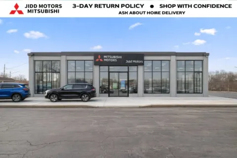 More photos of 2025 Ford Expedition Platinum at Jidd Motors Mitsubishi, IL