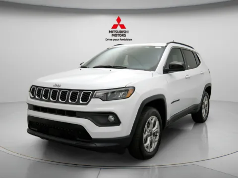 Photos of 2025 Jeep Compass Latitude for sale in Des Plaines, IL at Jidd Motors Mitsubishi