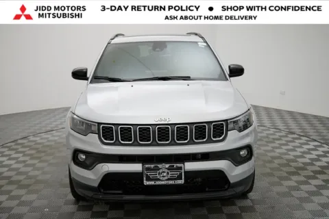 More photos of 2025 Jeep Compass Latitude at Jidd Motors Mitsubishi, IL