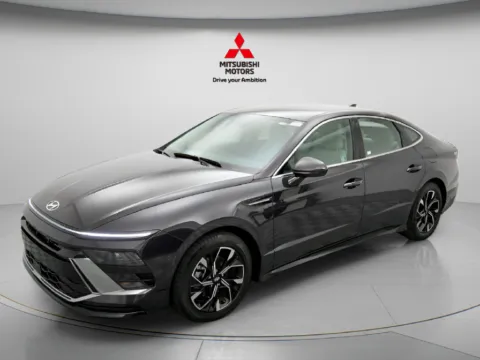 Another view of 2025 Hyundai Sonata SEL for sale in Des Plaines, IL at Jidd Motors Mitsubishi