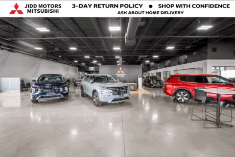 More photos of 2023 Jeep Grand Cherokee 4xe at Jidd Motors Mitsubishi, IL