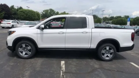 More photos of 2026 Honda Ridgeline RTL at Lia Honda Brewster, NY