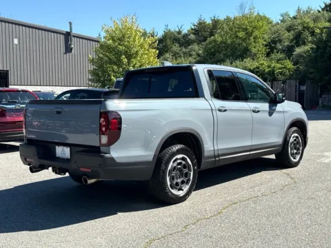 More photos of 2024 Honda Ridgeline Black Edition at Lia Honda Brewster, NY