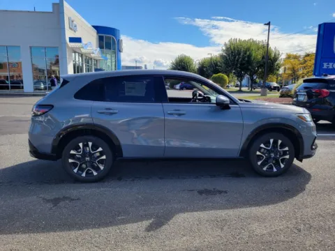 Photos of 2027 Honda HR-V EX-L for sale in Brewster, NY at Lia Honda Brewster